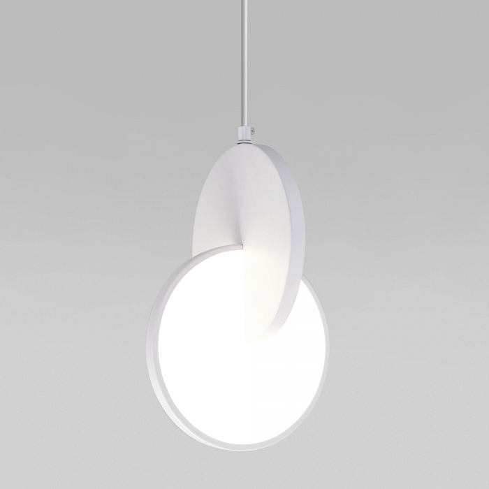 Люстра Eurosvet 50225/1 LED белый