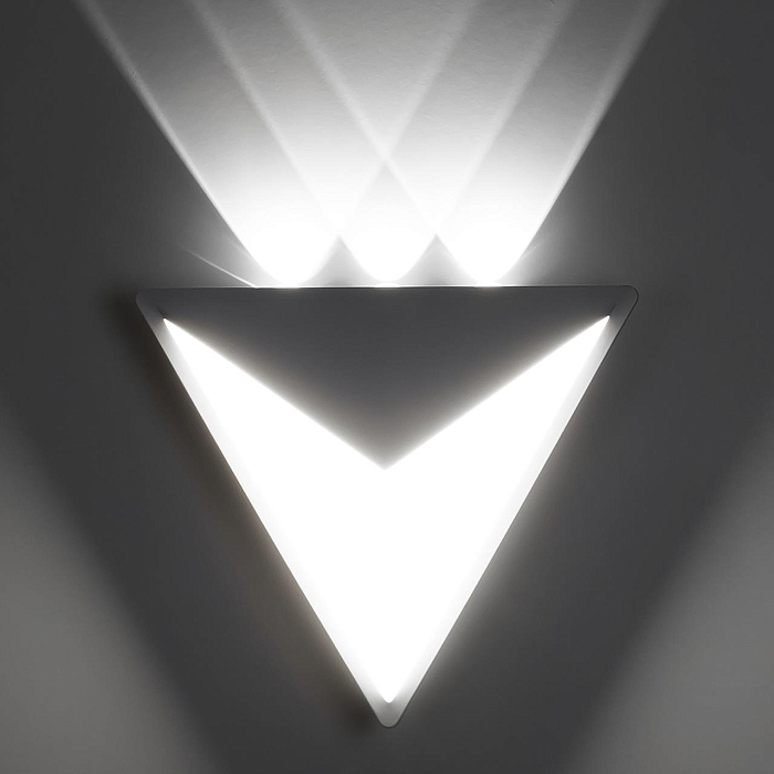 Уличный светильник  CLU0804WH