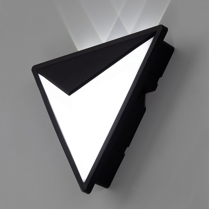 Уличный светильник  CLU0804BK